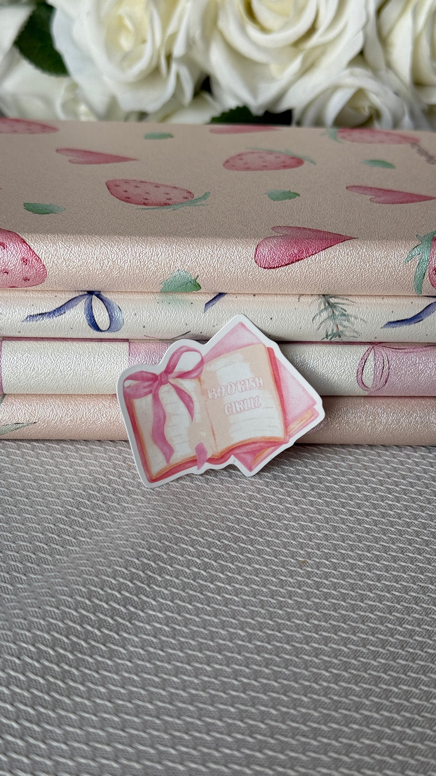 Bookish Girlie * Sticker